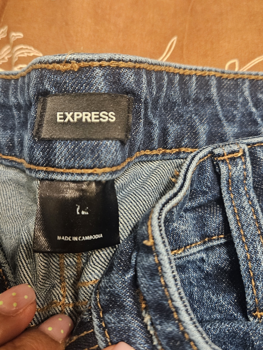 Express Women's Dark Blue Cropped Denim Pants